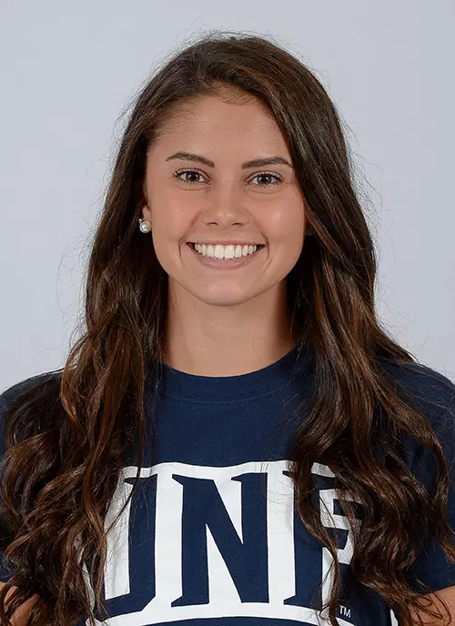 Sarah Trago Headshot