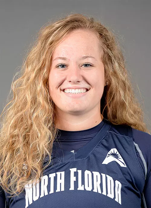 Emma Broermann Headshot