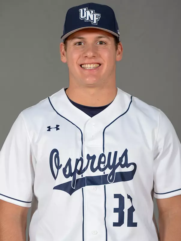 headshot of baseball player Tony Roca