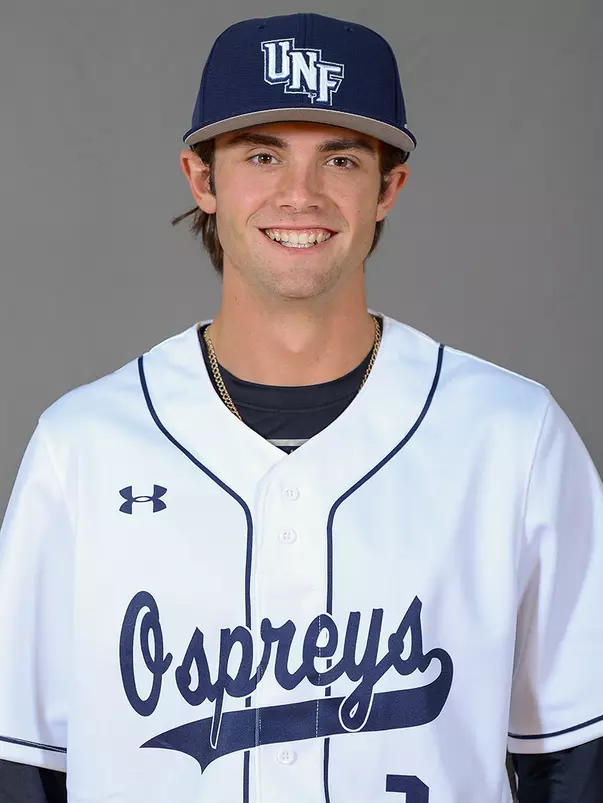 Headshot of baseball player Robbie Scott