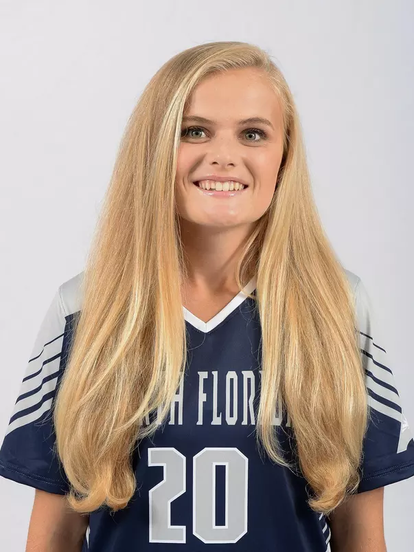 Chanelle Bubb headshot