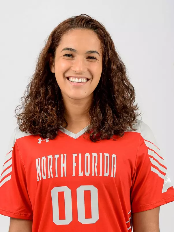 Hannah Cardozo headshot