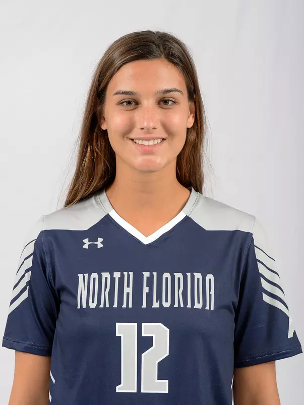 Leah Ferlin headshot