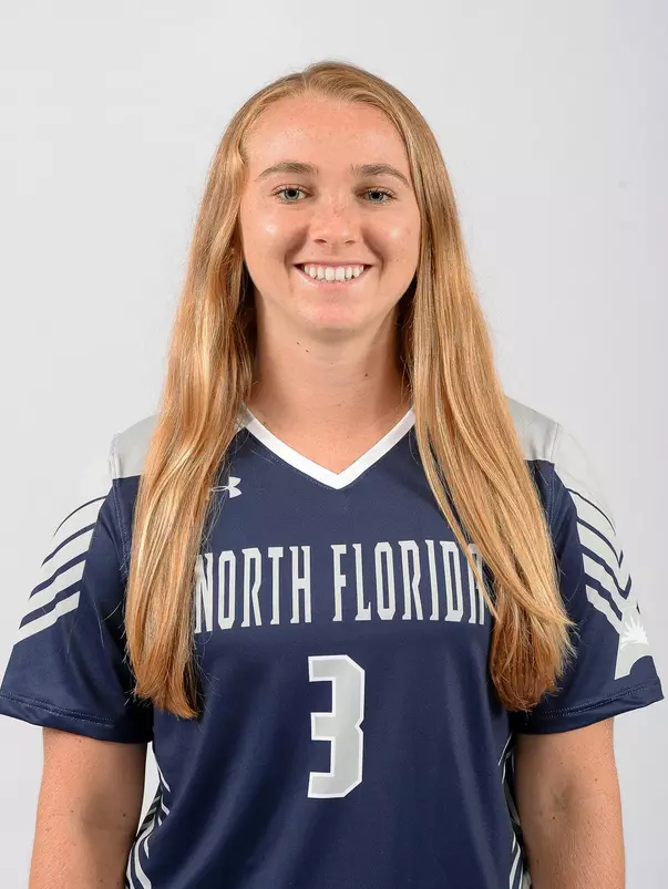 Sydney Hauth headshot