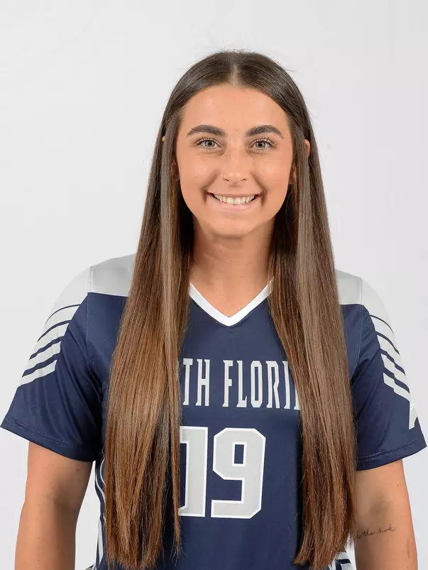 Amber Jones headshot