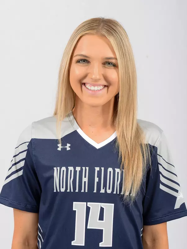 Angelica Stege headshot