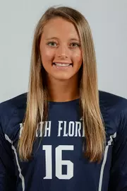 Headshot of Maddie Norris