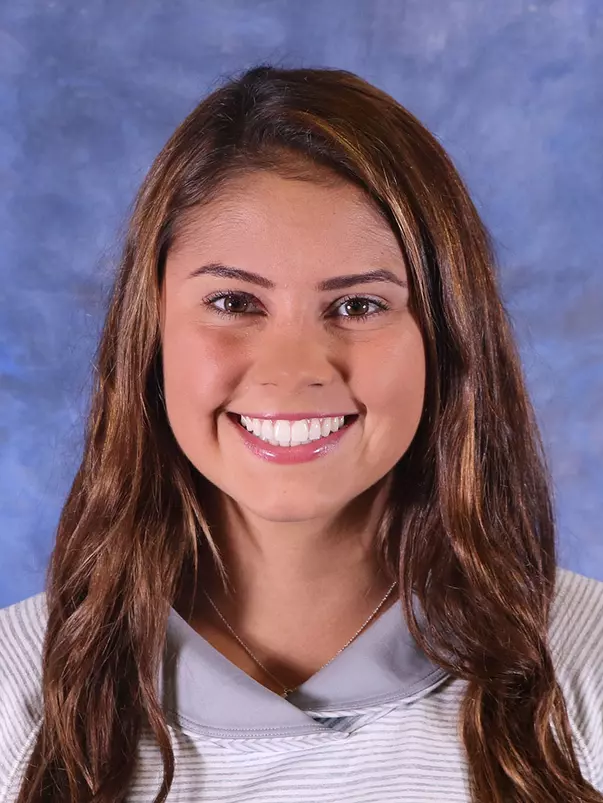 Sarah Trago headshot