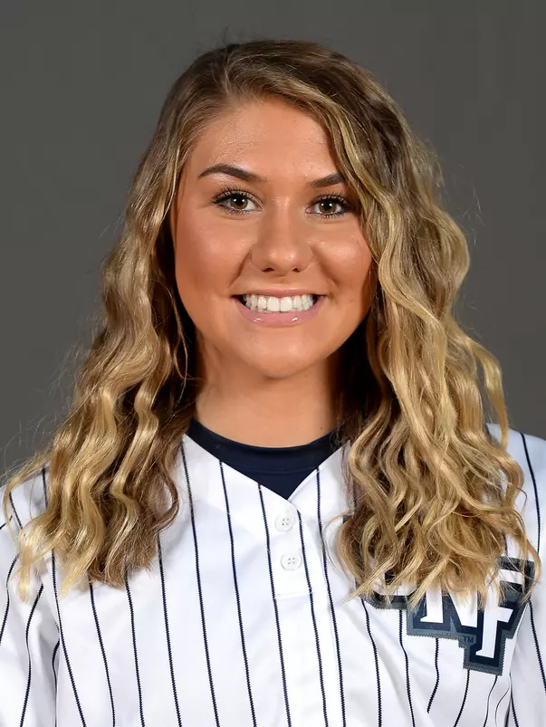 Alyssa Dyhr headshot