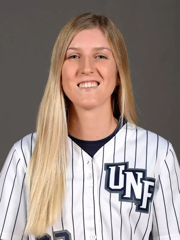 Veronika Klimplova headshot