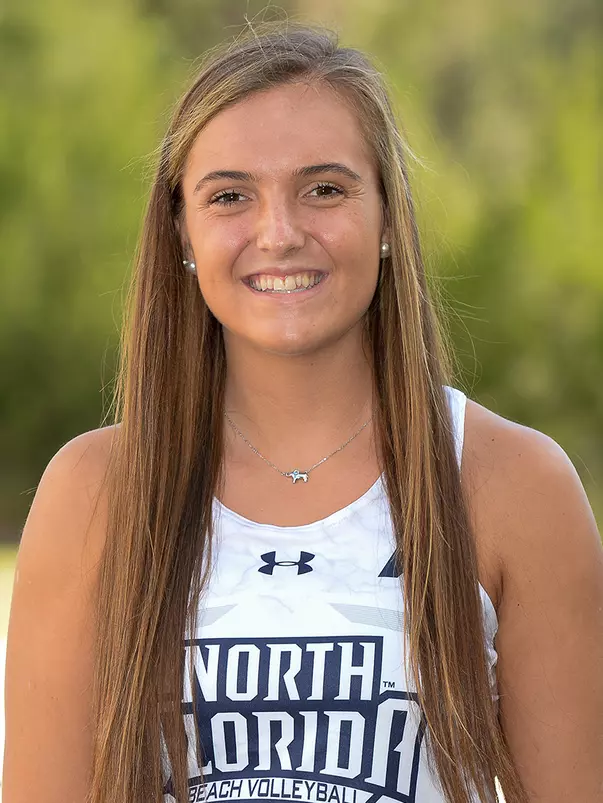 Carleigh Semeniuk headshot