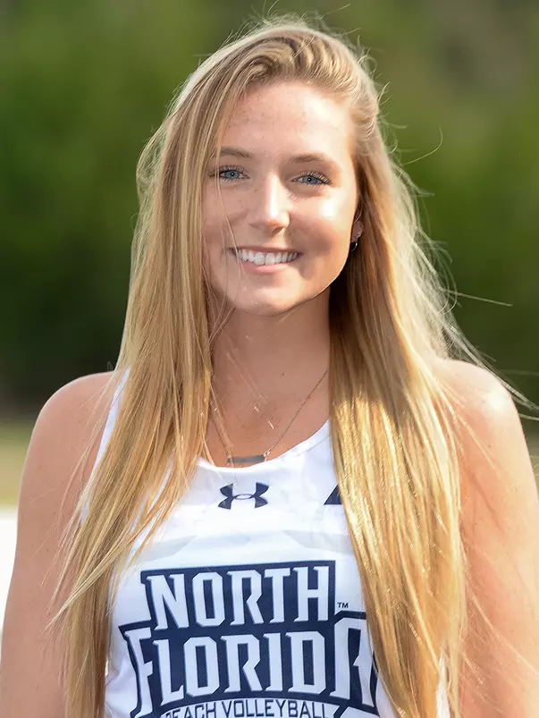 Callie Workman headshot