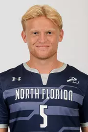 Henrik Welle headshot