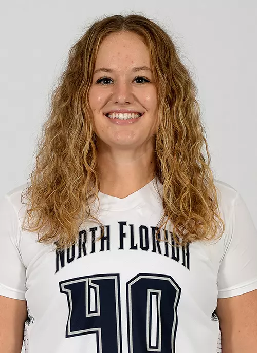 Emma Broermann headshot