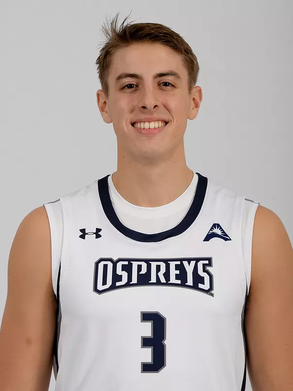 Head shot of Carter Hendricksen