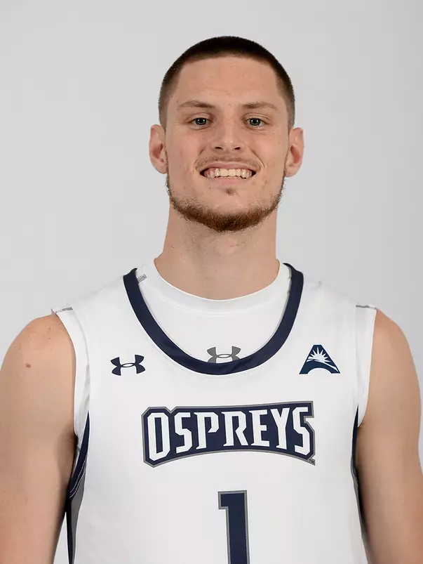 Head shot of Jacob Crews