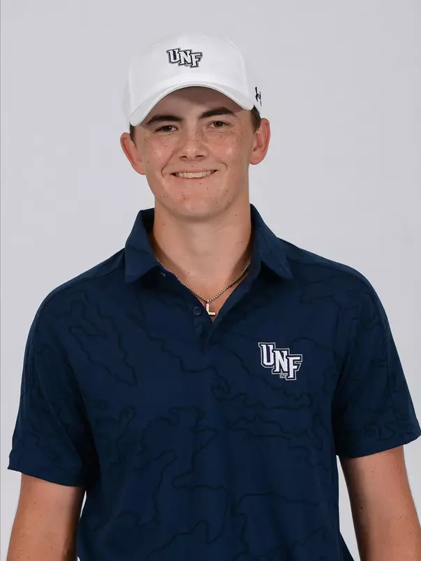 Head shot of Cooper Smith