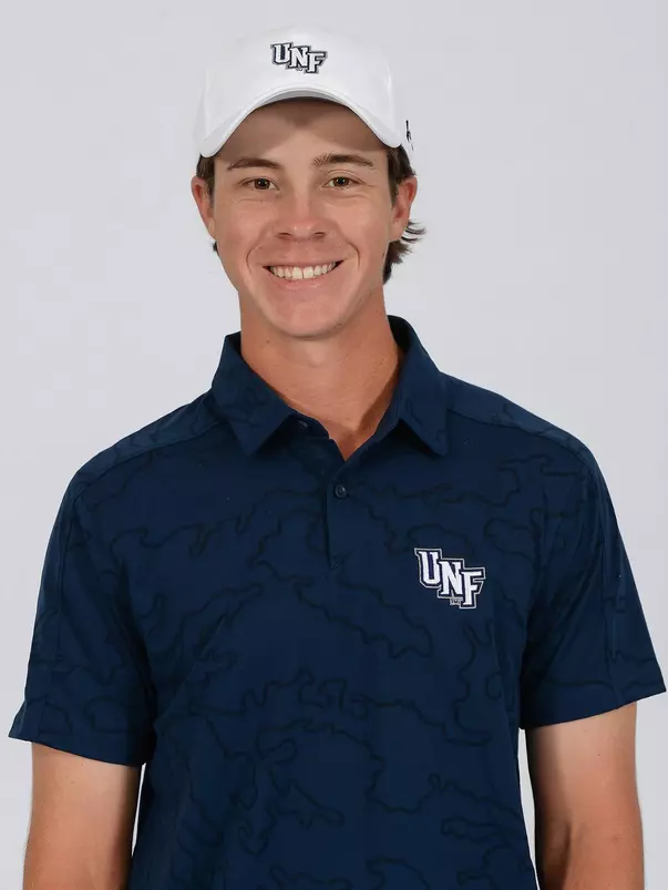 Head shot of Drew Angelo