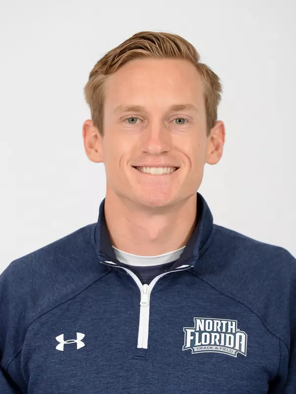 Head shot of Spencer Shaw