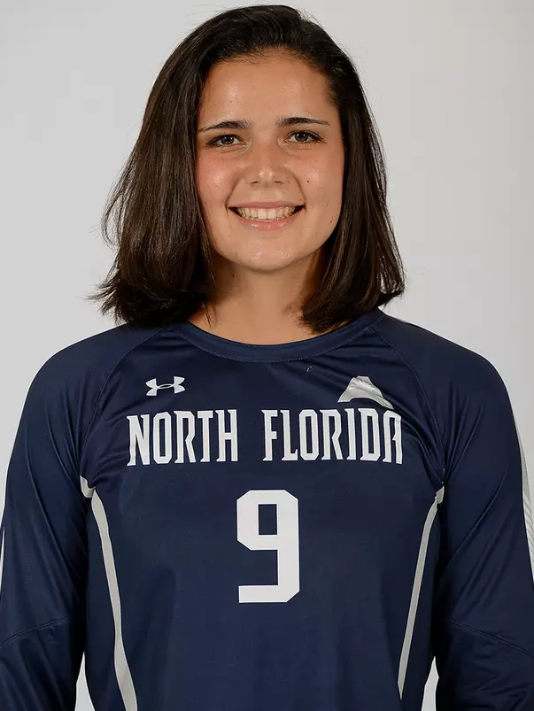 Miriam Stingl headshot 2020