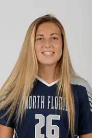 Head shot of Avery Sweet