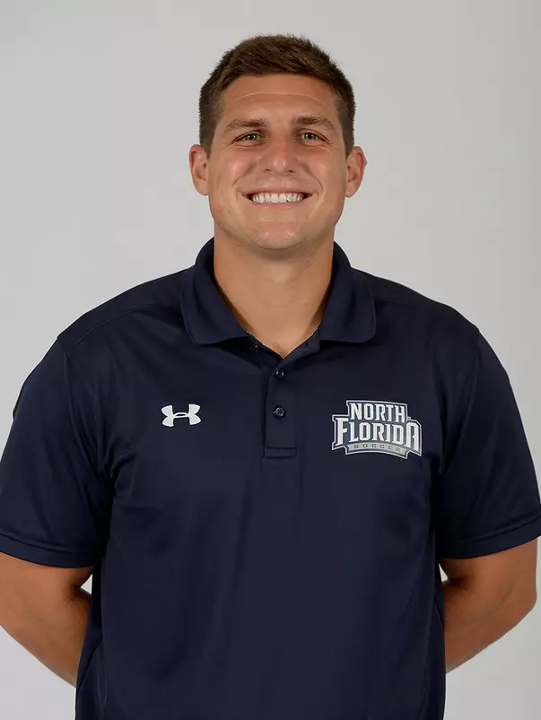 Head shot of Devin Zvosec