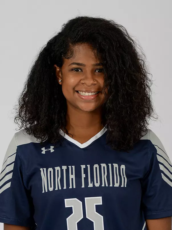 Head shot of Morgan Robertson