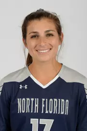 Head shot of Sara DeLucca