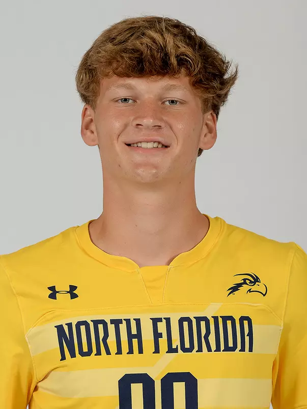 Holden Giesecko headshot