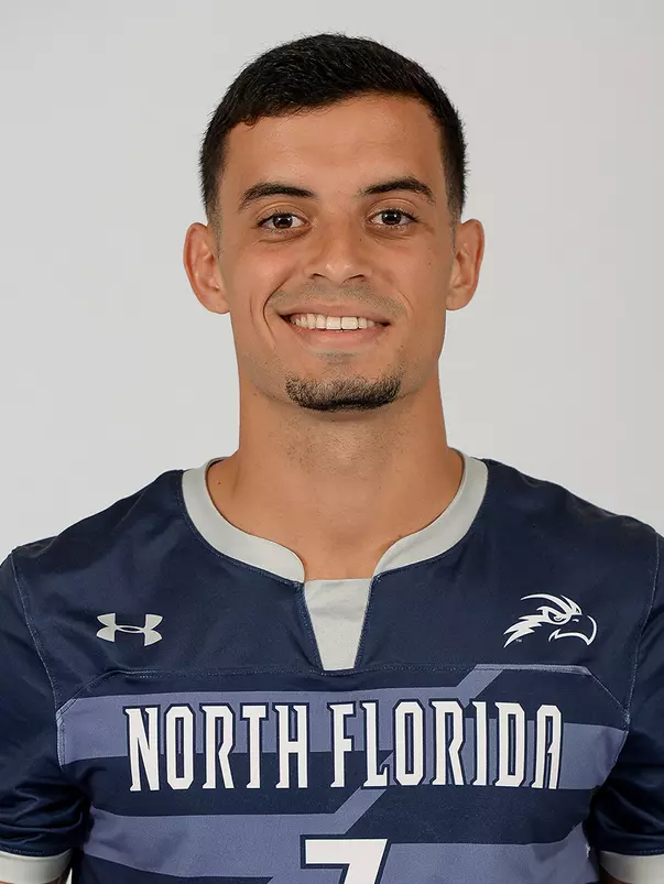 Igor Martins headshot