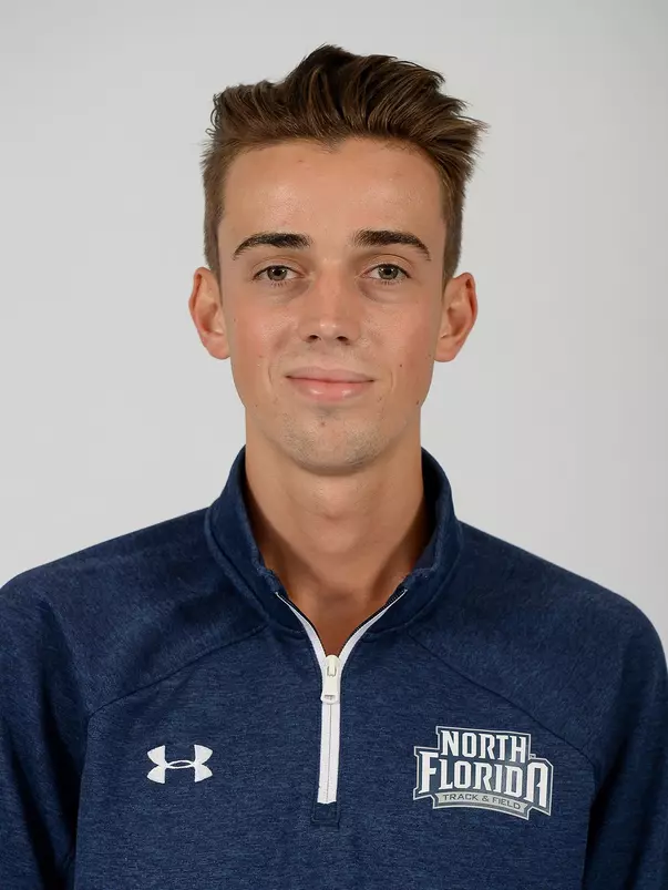 Leo Queyrou headshot