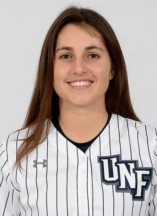 Taylor Engman headshot