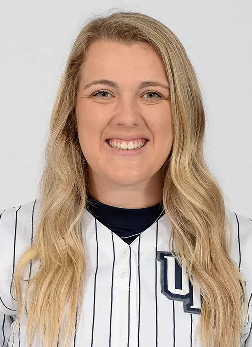 Paige Pfent headshot