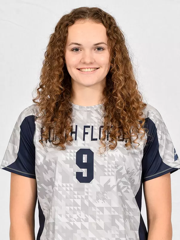 Anna Butler headshot