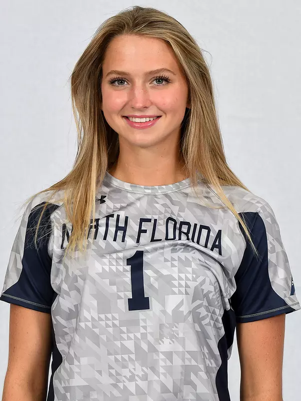 Logan O'Brien headshot