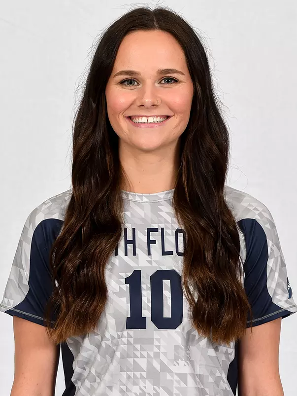 Grace Youngblood headshot