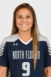 Head shot of Carmel Oliveira