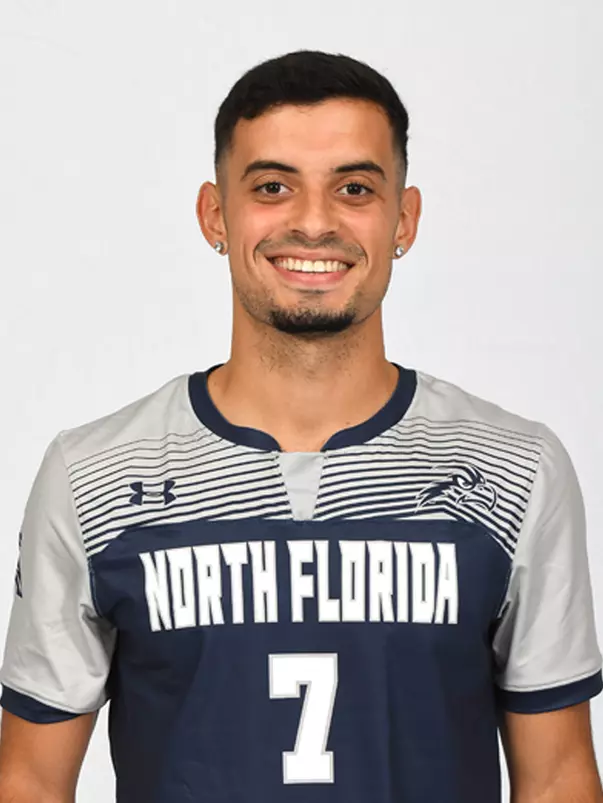 Igor Martins headshot