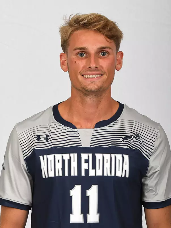 Bryson Smith headshot