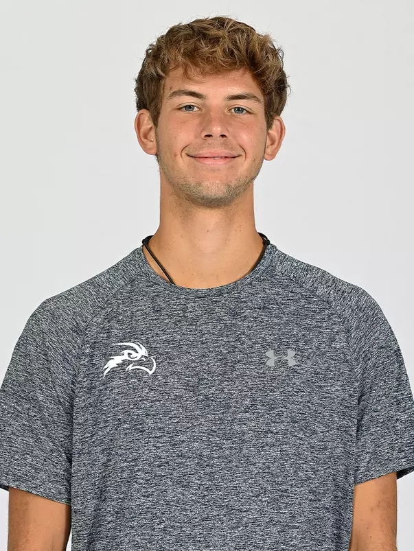 Jonas Hartenstein headshot