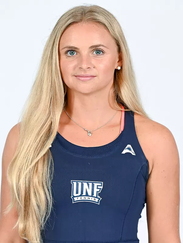 Summer Yardley Headshot