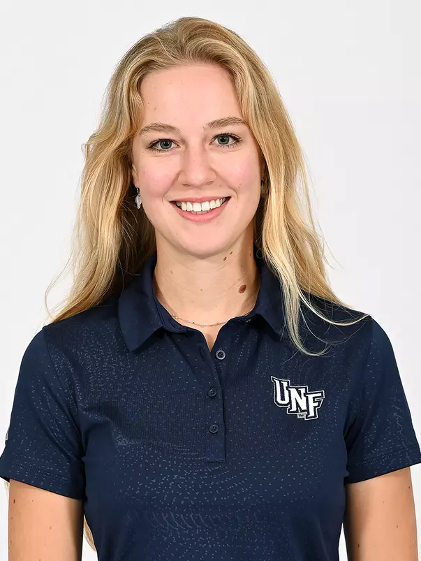 Head shot of Christin Eisenbeiss