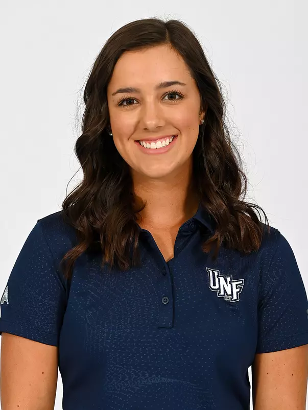 Head shot of Mindy Herrick