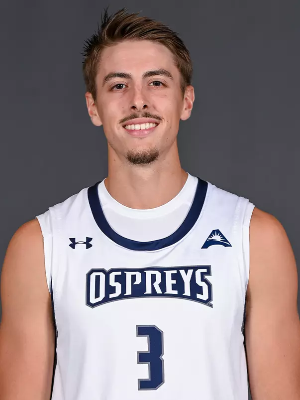 Carter Hendricksen headshot 2223