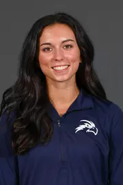 Mia Mclain Head Shot media day