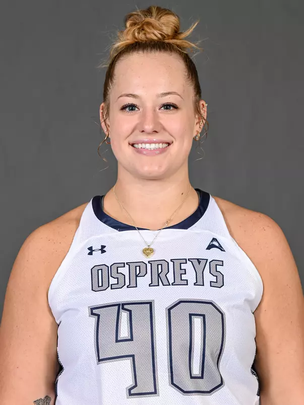 Emma Broermann headshot