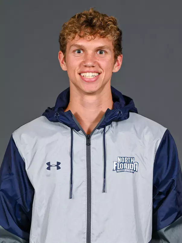 Aiden Arnold headshot