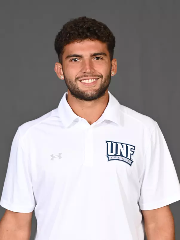 ROdrigo Crespo headshot 2022