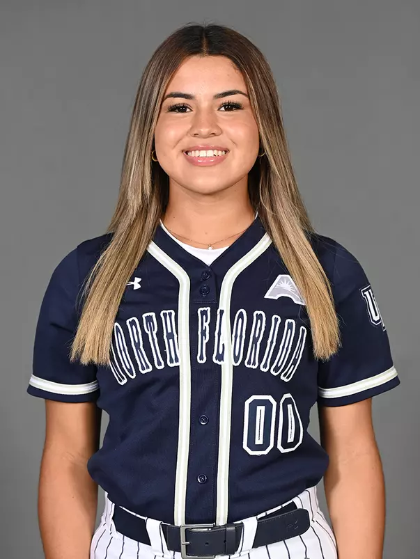 Kirsten Caravaca headshot