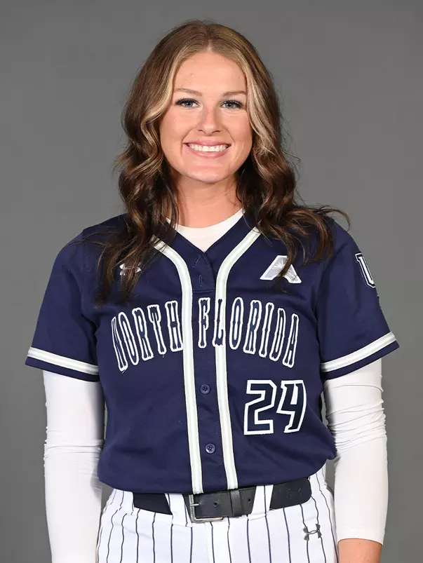 Savannah Channell headshot